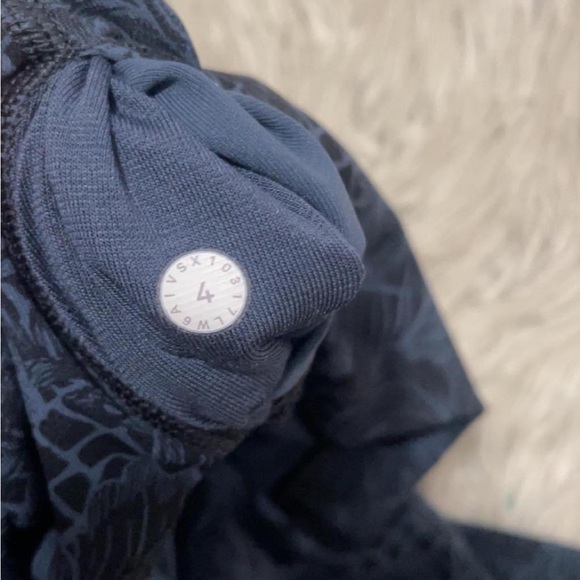 Wunder Under High Rise Legging - Picture 6 of 6